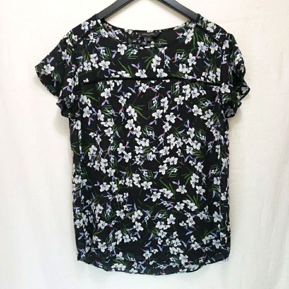 Banana Republic Womens Medium Black Floral Flutter Sleeve Top Blouse Lace Accent